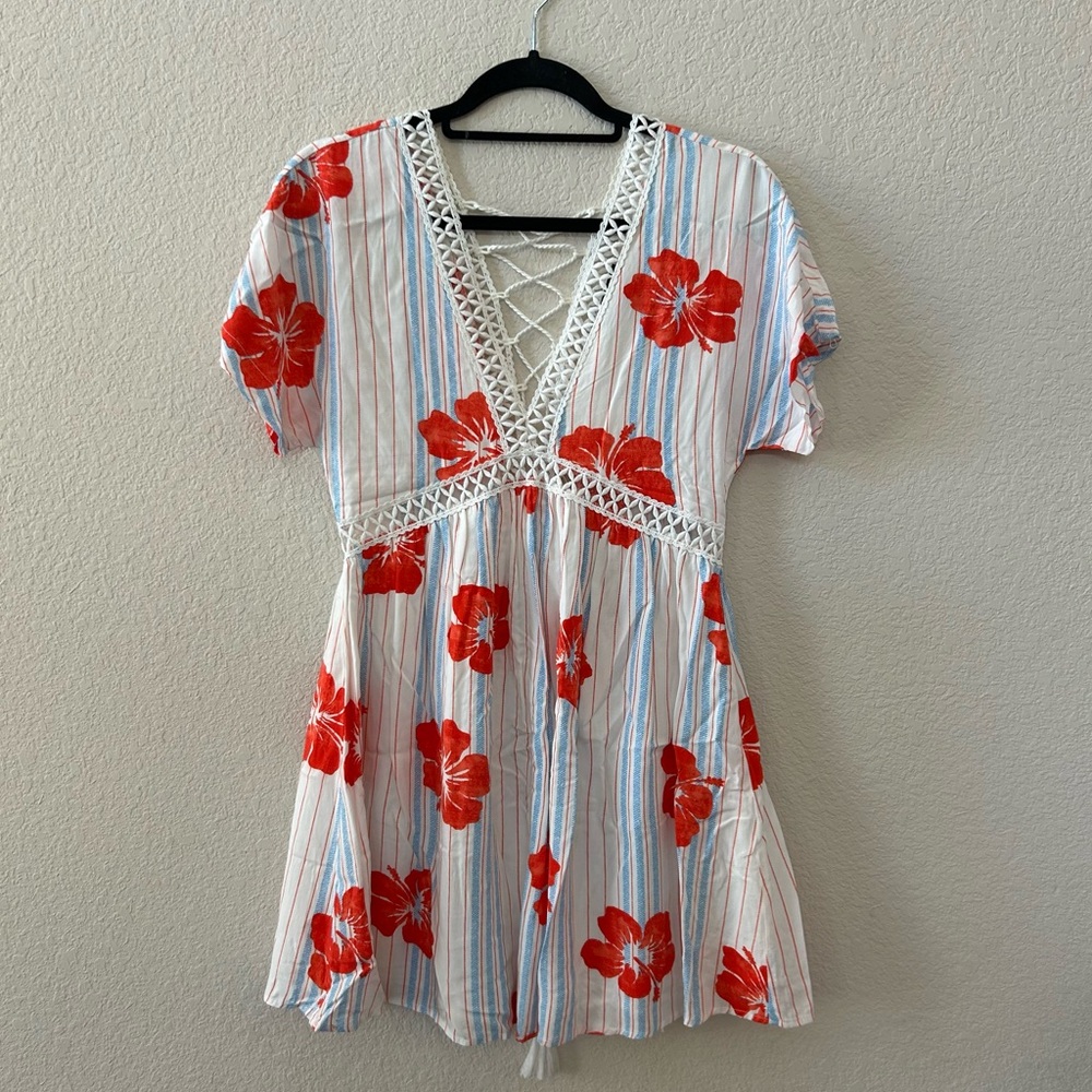 Lulus Pretty Mama White Tropical Print Lace-Up Short Sleeve Dress, Size: Small